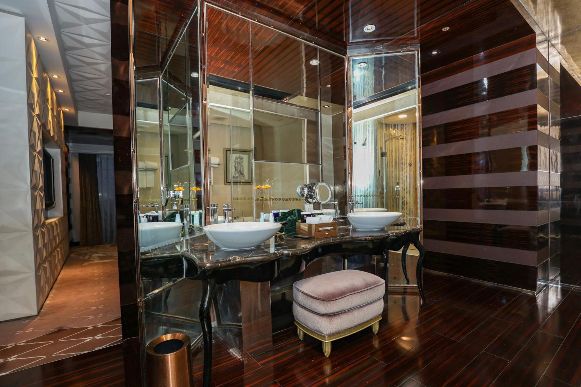 Chateau Star River Shanghai Minhang Екстериор снимка
